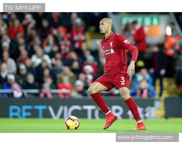 汉姆足球球星的崛起与挑战:从青训到国际赛场的奋斗历程 汉姆足球球星的崛起与挑战:从青训到国际赛场的奋斗历程