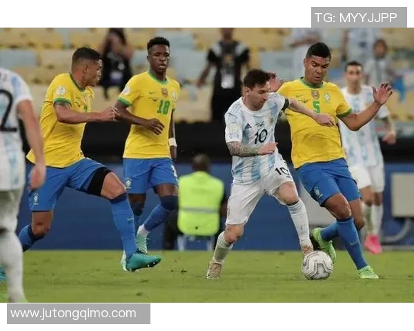 曾经的顶级球星如何在足球队内引发风暴与变革 曾经的顶级球星如何在足球队内引发风暴与变革